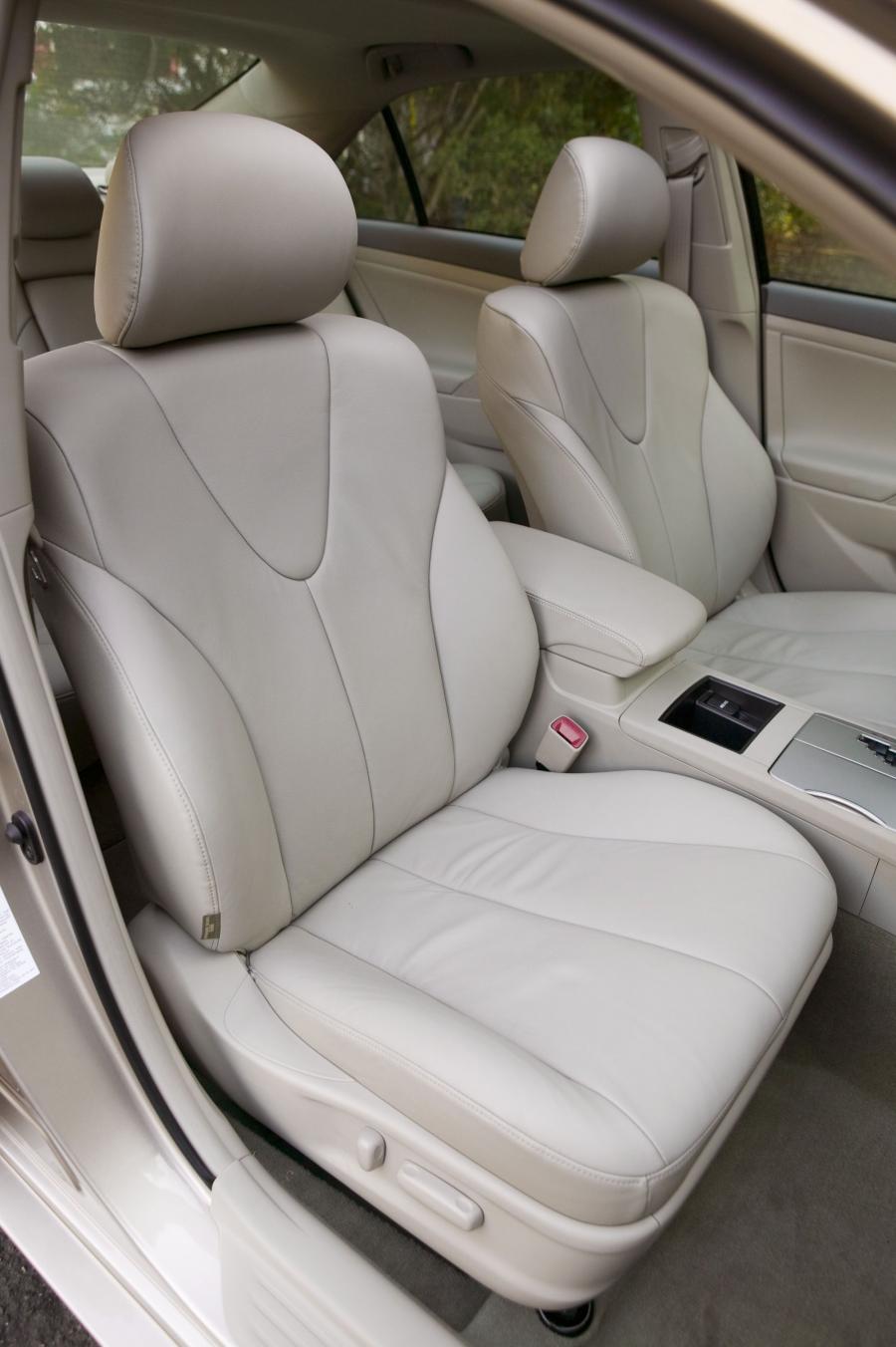 Интерьер Toyota Camry Hybrid 2006 года  (NA) (фото 10 из 62)